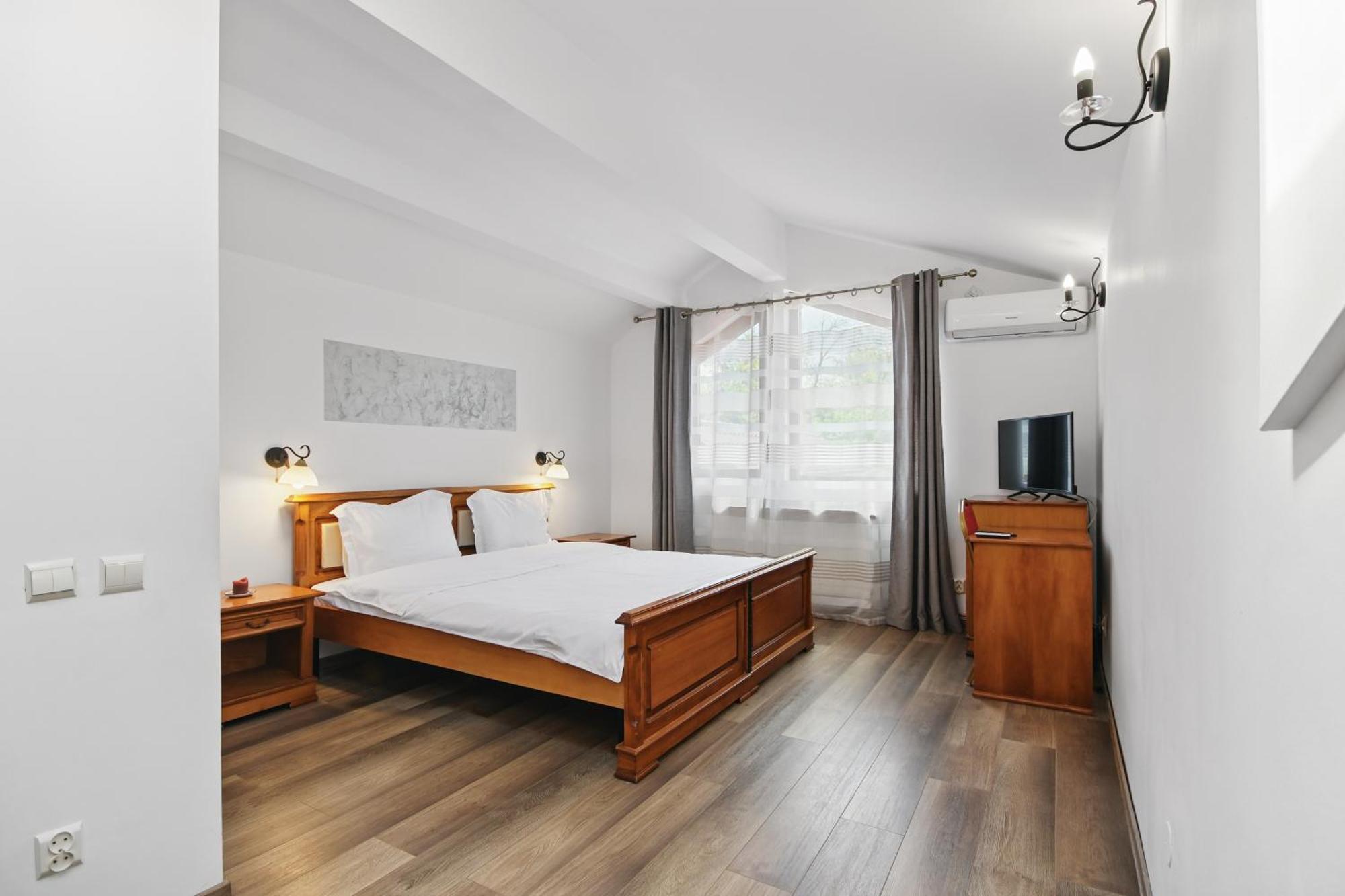 Hotel Casa Galand Parscov Zewnętrze zdjęcie