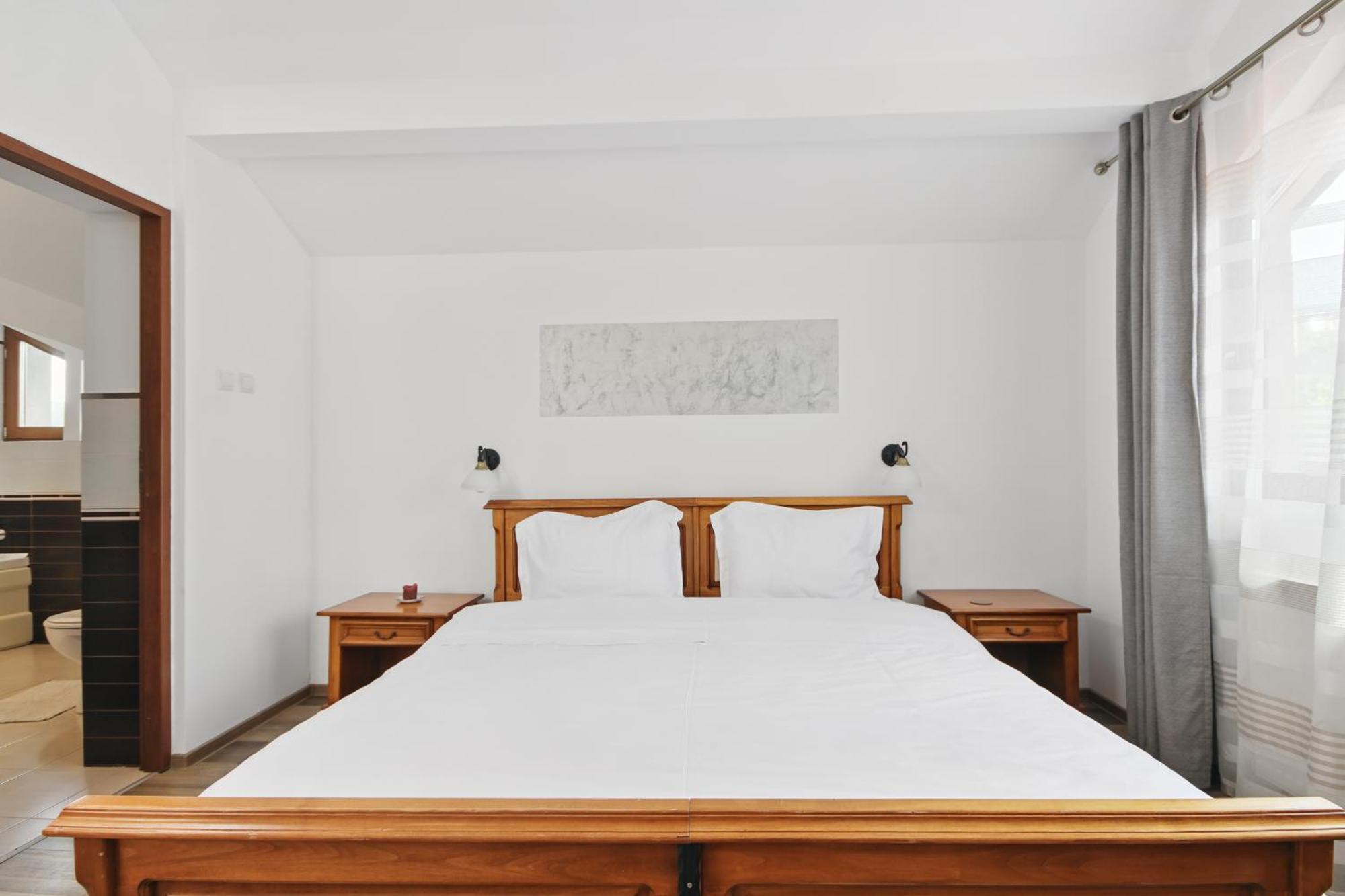 Hotel Casa Galand Parscov Zewnętrze zdjęcie