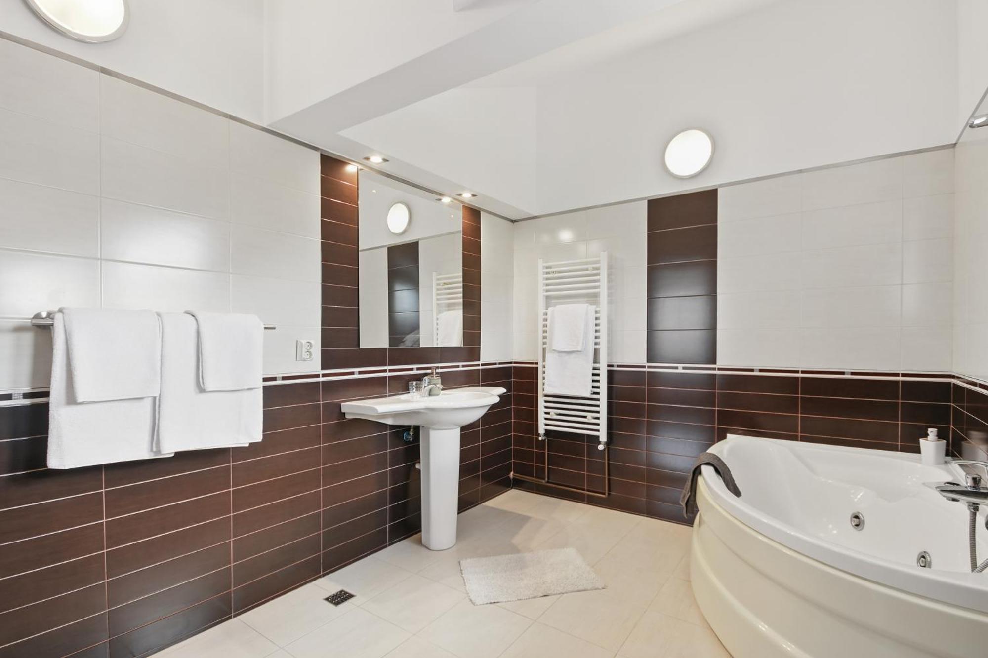 Hotel Casa Galand Parscov Zewnętrze zdjęcie