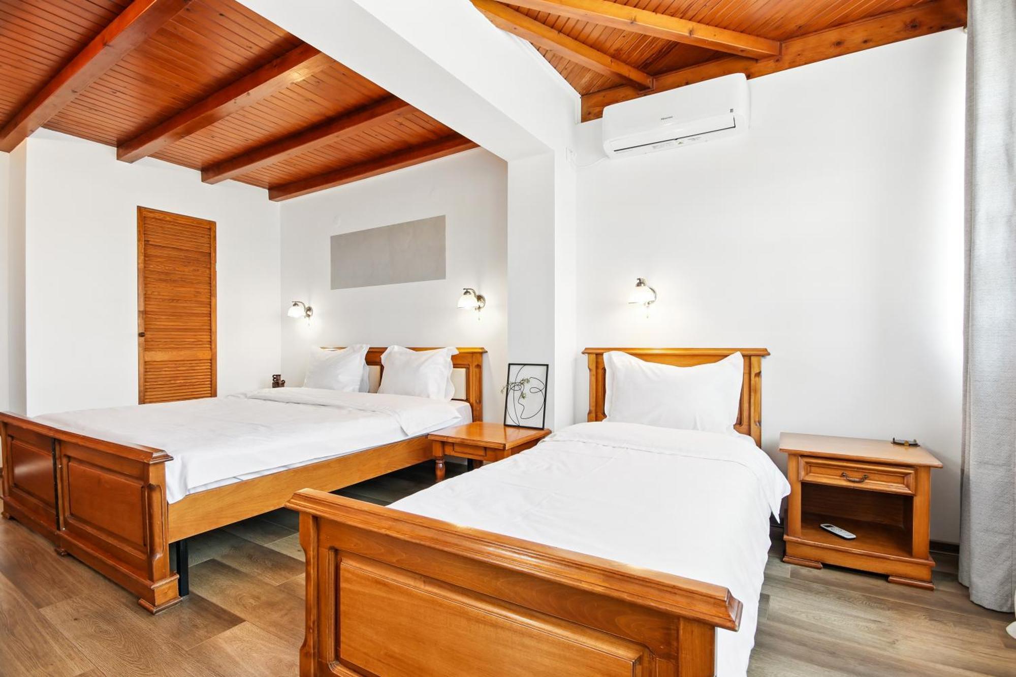 Hotel Casa Galand Parscov Zewnętrze zdjęcie