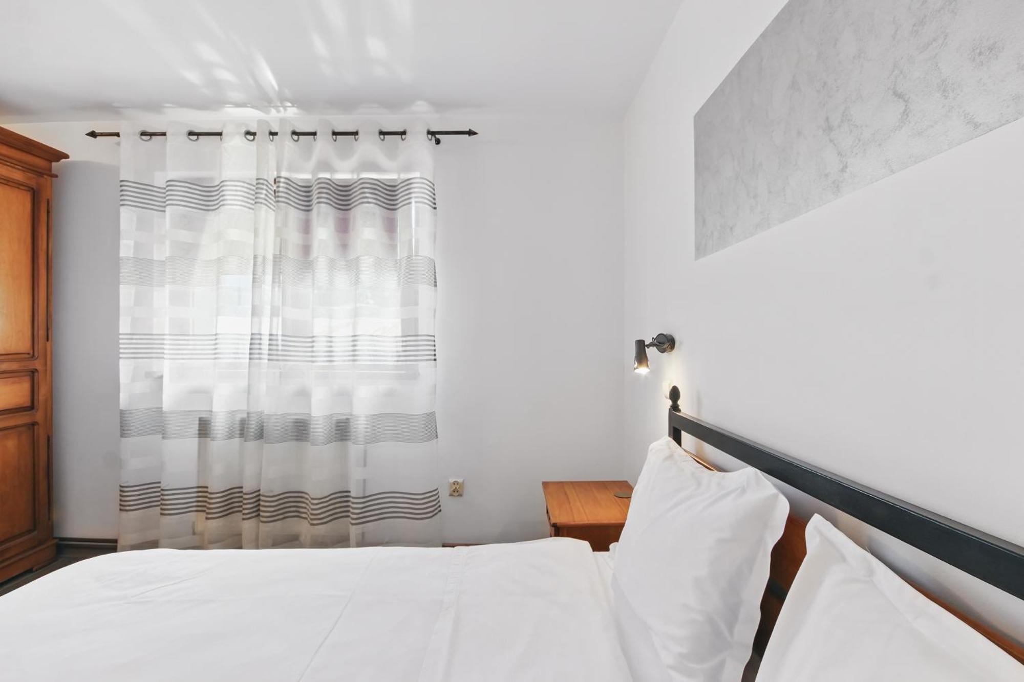 Hotel Casa Galand Parscov Zewnętrze zdjęcie